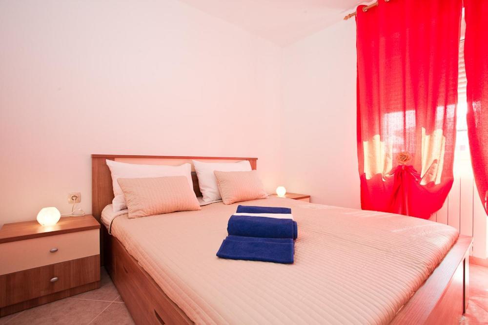 Apartments Melita Крк Экстерьер фото