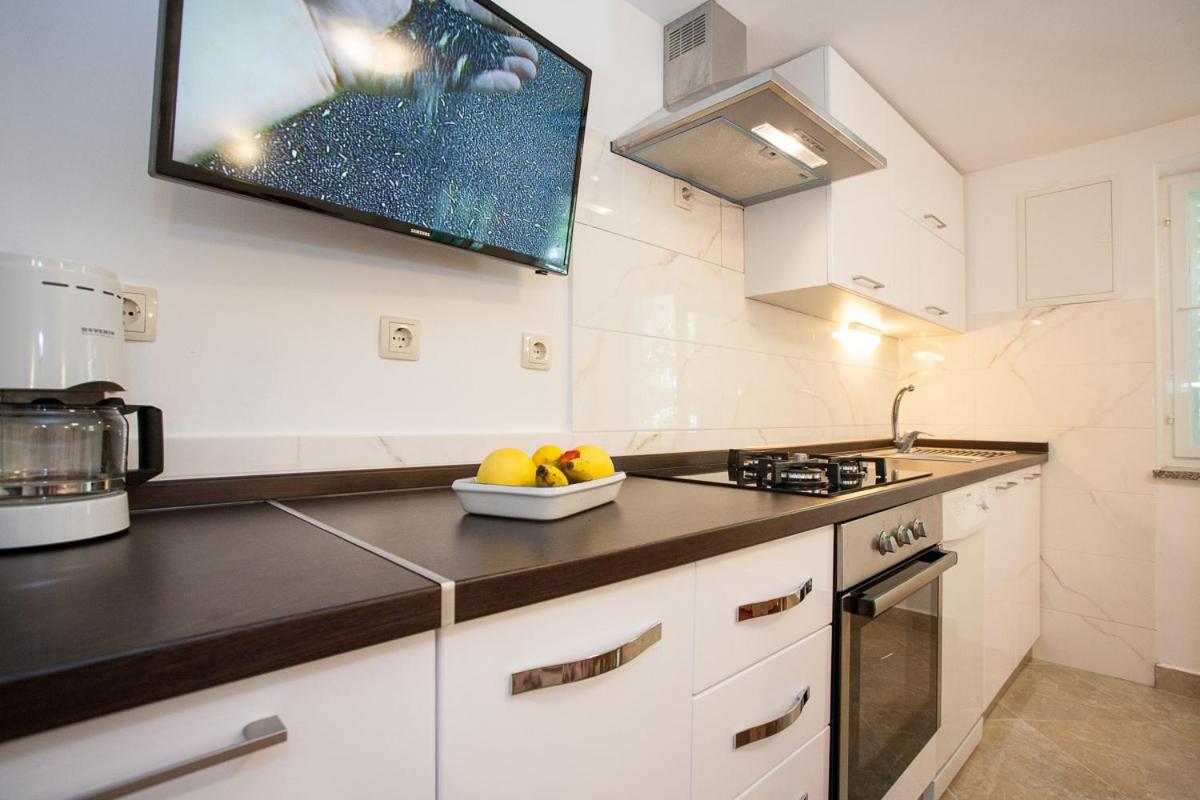Apartments Melita Крк Экстерьер фото